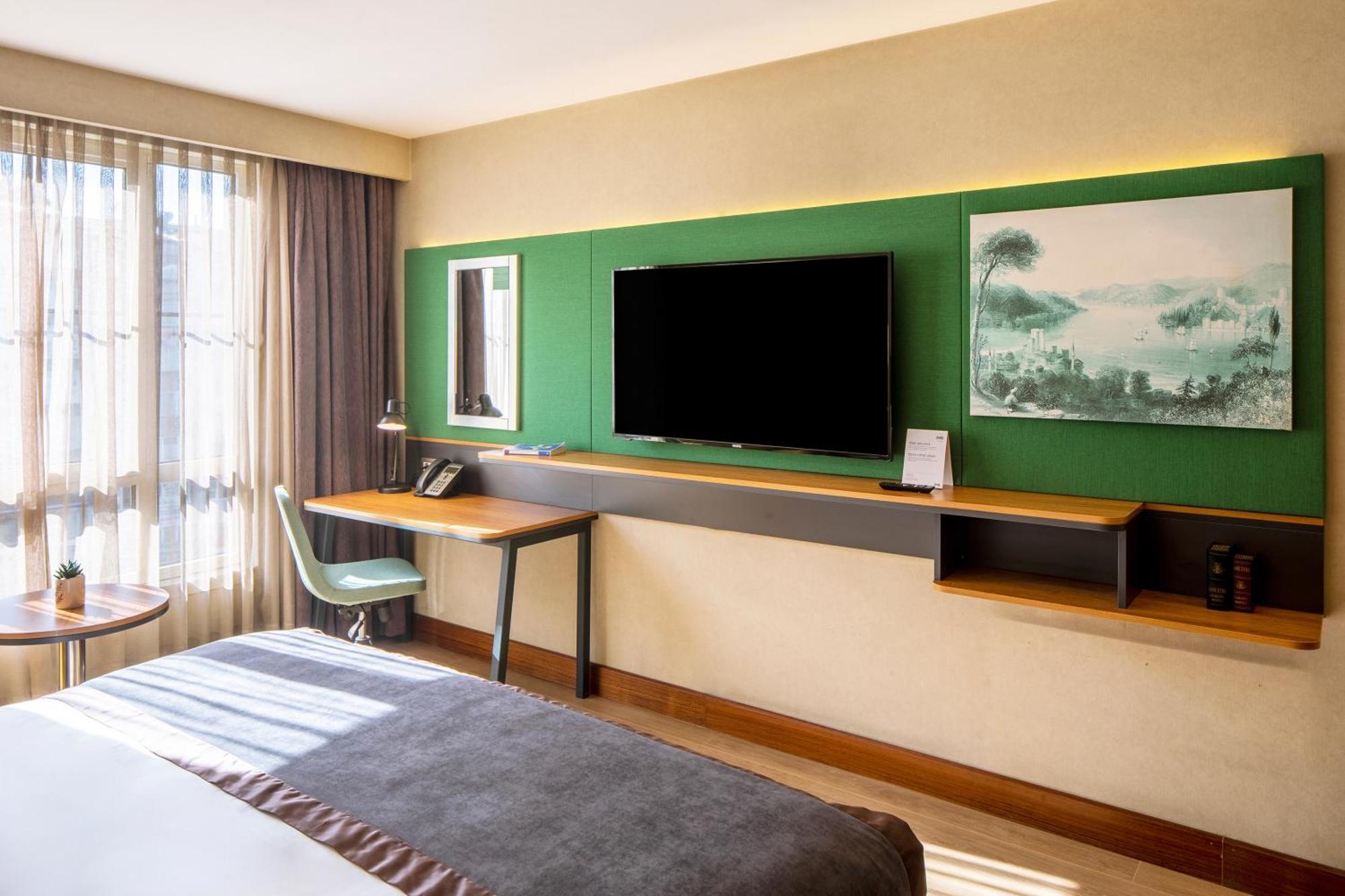 Holiday Inn Sisli By Ihg Istanbul Exterior foto